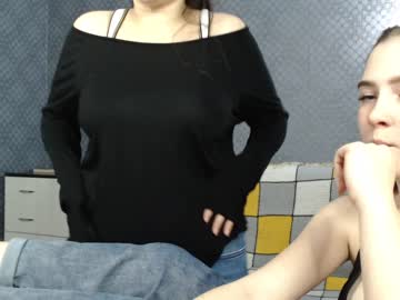 female cam couple renae_tom image #730628