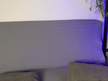 female cam couple l_0l image #2430433