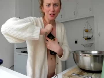 female cam girl pretendlunch image #1592782