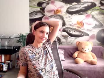 female cam girl jennycutey image #1215130
