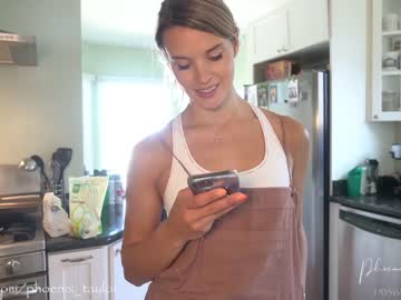female cam girl phoenix_taylor image #1499777