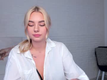 female cam girl 8a8y_nura image #1517611