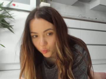 female cam girl meryfoxxx image #2215311