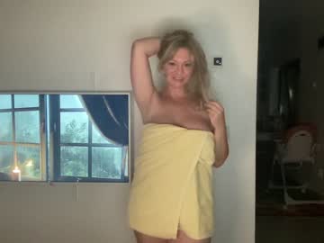 female cam girl kiradivine image #2569660