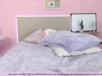 female cam girl little_effy18 image #1607114