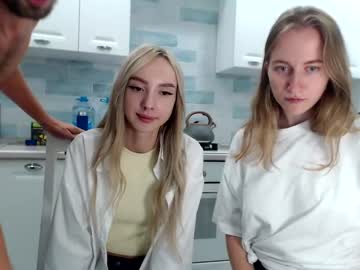female cam couple nearsaturn image #2234198