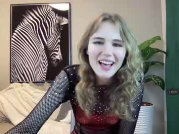 female cam girl pae0n1a image #2685341