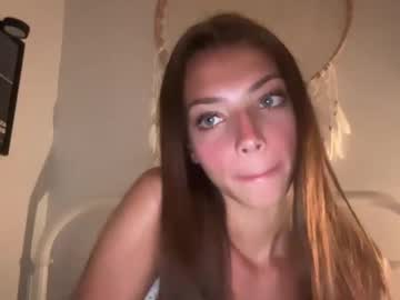 female cam girl graciemayyxoxo image #4074892