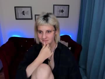 female cam girl yolandi_toit image #2284680