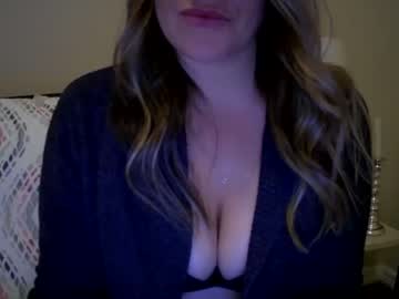 lusciouslips09  female  webcam
