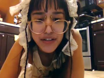 trashybuni  female  webcam