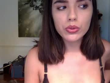 female cam couple bobbingforpineapples image #1599376