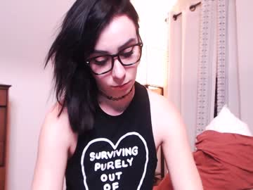 female cam girl eeeveee image #257615