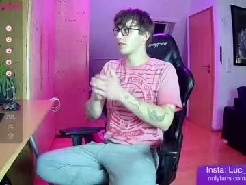 female cam man johnny2000x image #3264177