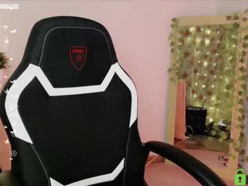 female cam girl shy_blondiee image #3825233