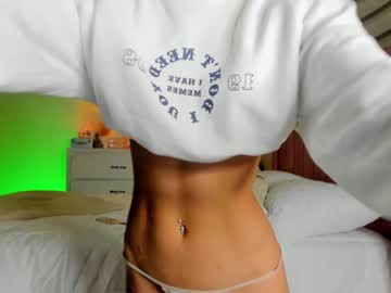 female cam girl veroniqe_lounge image #2269628