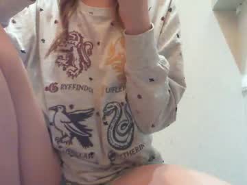 female cam girl momentbeforedown image #2780424
