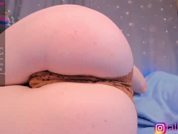 female cam couple sallysarry image #323610