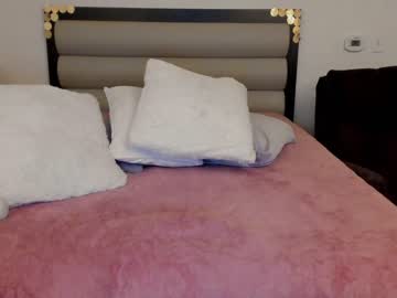 female cam girl carliescott_meow image #2321703