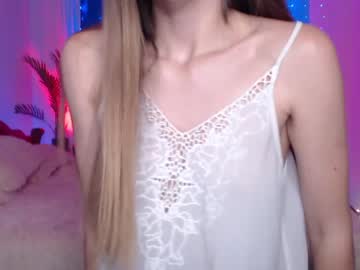 female cam girl litt1e_cherry image #307236