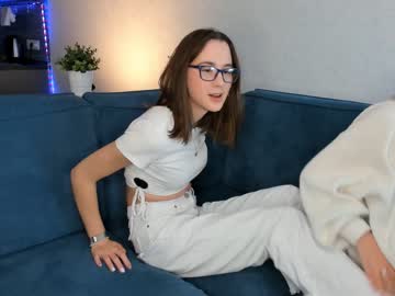 female cam couple barbarajennifers image #3314536