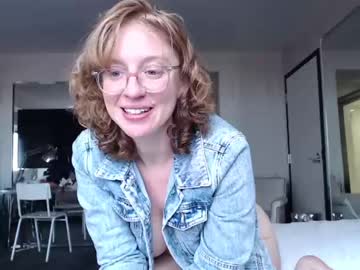 female cam girl pretendlunch image #1335754