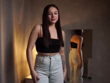 female cam girl ryninal image #4043137