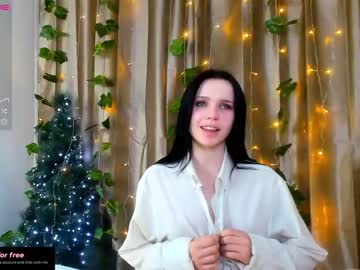 female cam girl nika_agness image #3448357