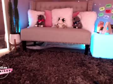 female cam girl aubrilee image #1817156