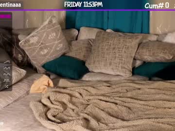 female cam girl milavalentinax image #2364066