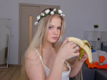 female cam couple betty_gre image #3979784