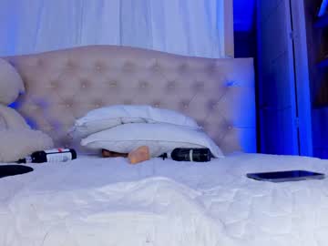 female cam girl emily_____ image #3885275