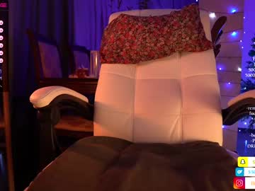female cam girl kronniekray image #3551781