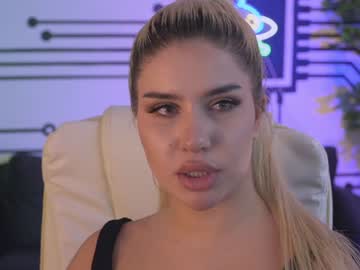 female cam couple anabel054 image #3090174