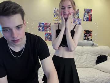 female cam couple kelley_n_danny image #2502919