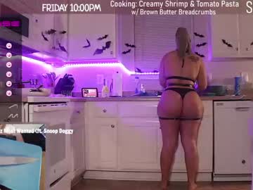 female cam girl milavalentinax image #2965467