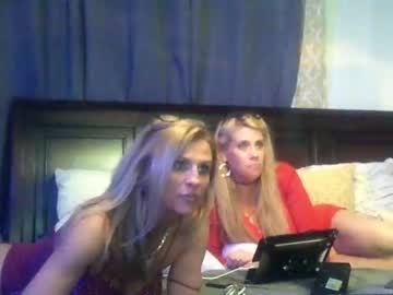 female cam couple hotlantamilf411 image #1338180