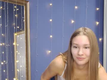 female cam girl teonasafina__ image #3367321
