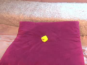 female cam girl xtina__ image #2222074