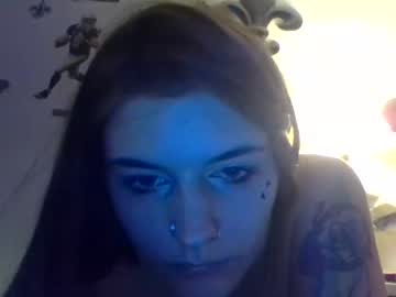female cam couple whodat9 image #532664