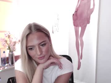 female cam girl shy_zorii image #1374541
