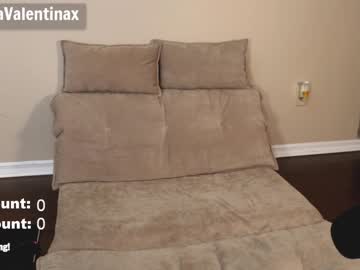 female cam girl milavalentinax image #1688799