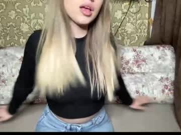 female cam girl lily_hun image #585041