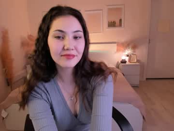 ellie_lune  female  webcam