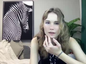 female cam girl pae0n1a image #2677604
