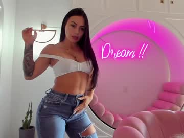 female cam girl ashlyeroberts1 image #2331676