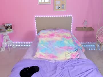 female cam girl little_effy18 image #3006941