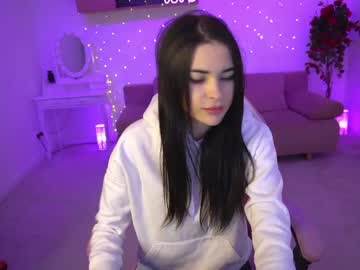 female cam couple kira0541 image #3212798