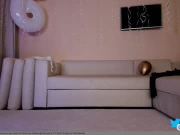 female cam girl hollyextra image #3659045