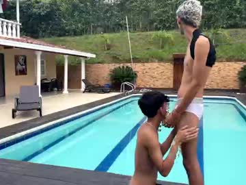 female cam man frat_house image #1212612
